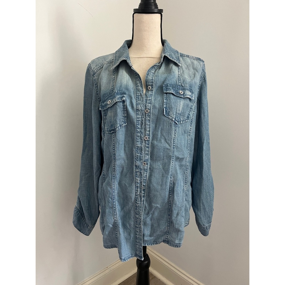 Chicos Chambray Button Down Shirt Medium Blue Roll Tab Sleeve Casual Light Wash